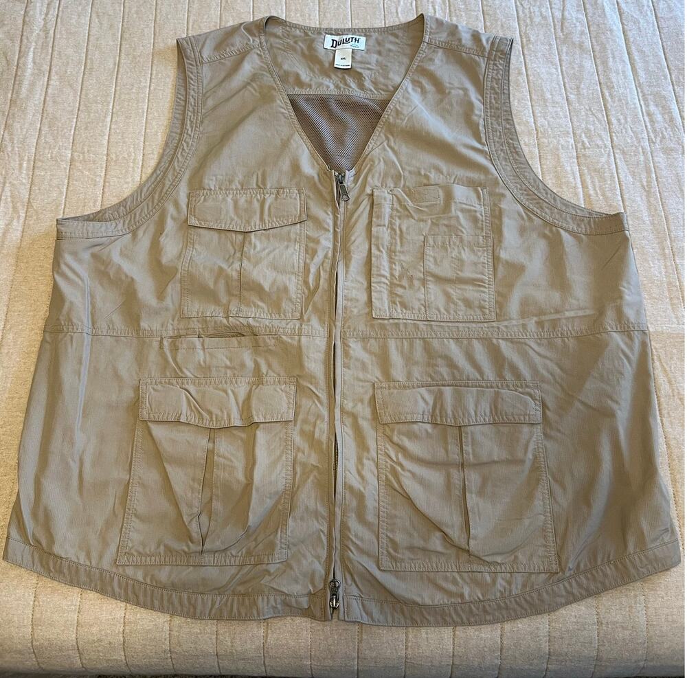 Duluth Trading Company Men's Pocket Fool Work Vest Khaki/Tan Size 3XL